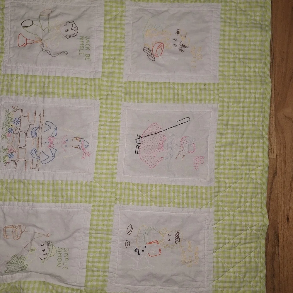 Vtg Quilt Baby Nursery Rhyme  Embroidered Block Gingham Green 4x3 Cottagecore